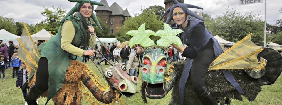 Flachsmarkt rund um Burg Linn
