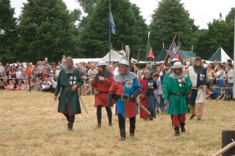 1. Platz Die Stadtwache der Linner Ritterrunde 2004
